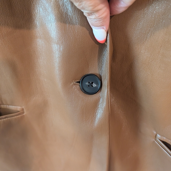 Zara Women's Oversized Tan Faux Leather Blazer Size Small - Picture 5 of 11